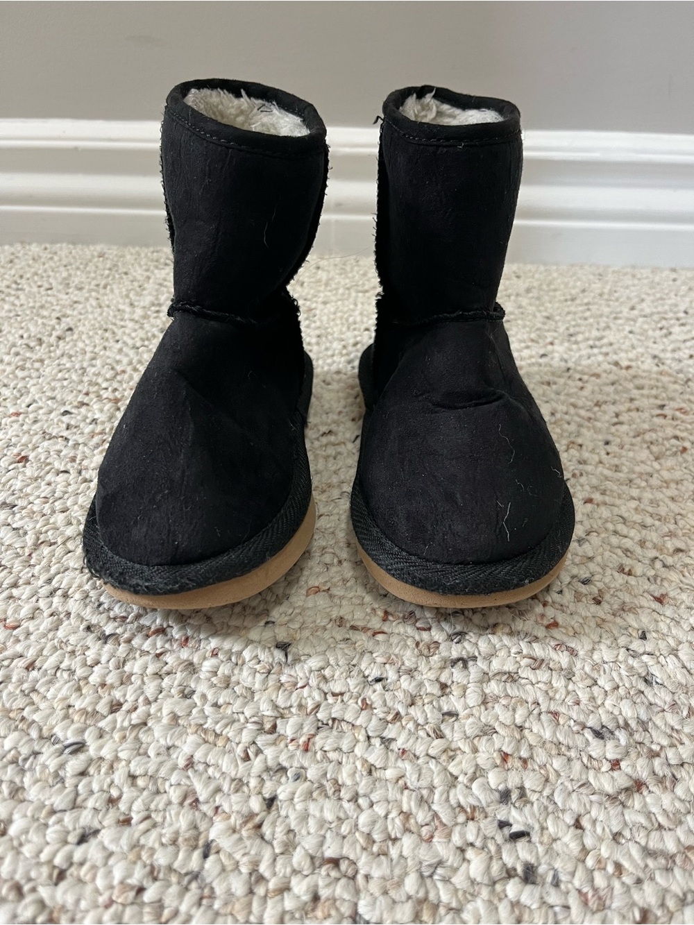 ✨2/$15 3/$20✨ Children’s Old Navy Pull on Boots/Slippers